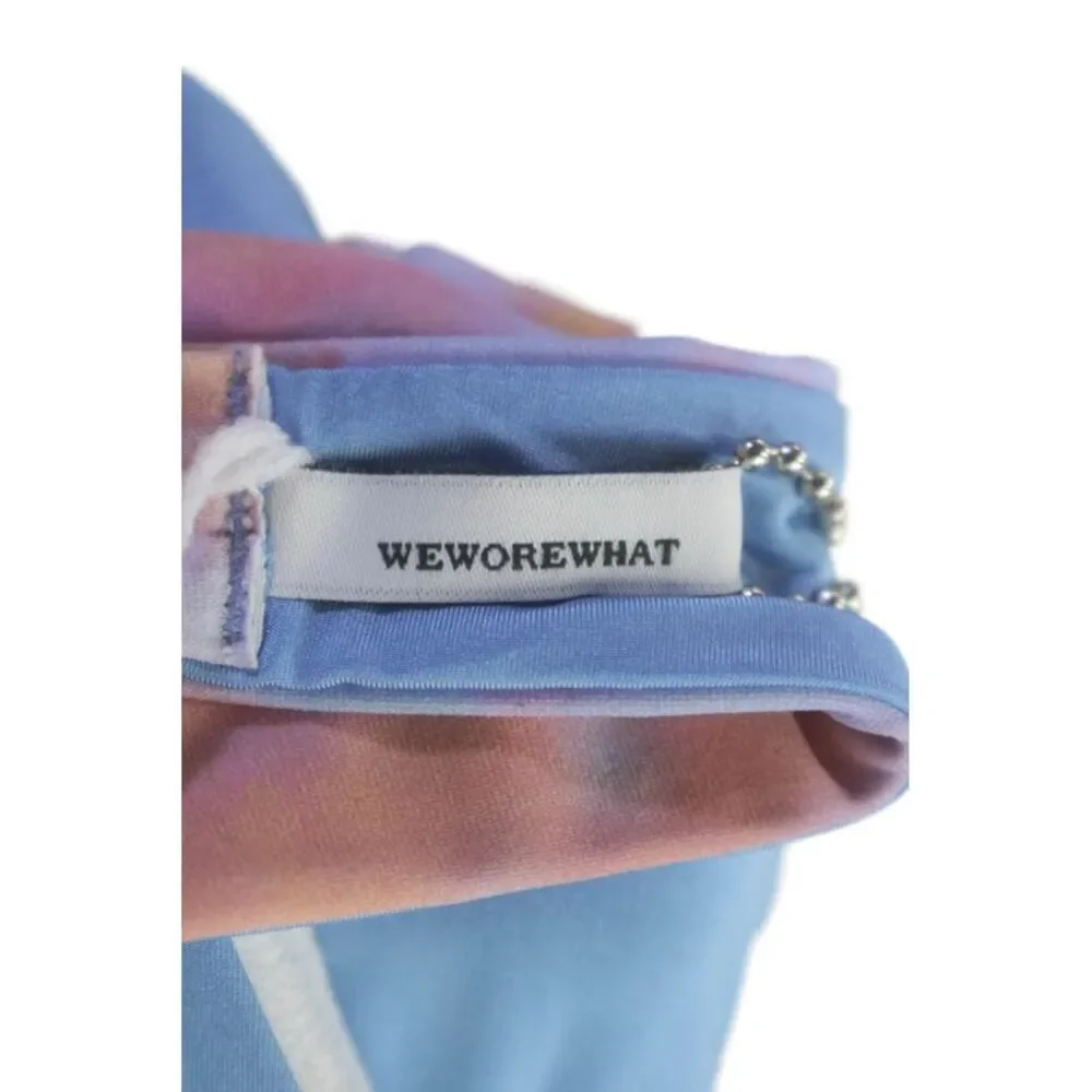 WeWoreWhat stay stylish